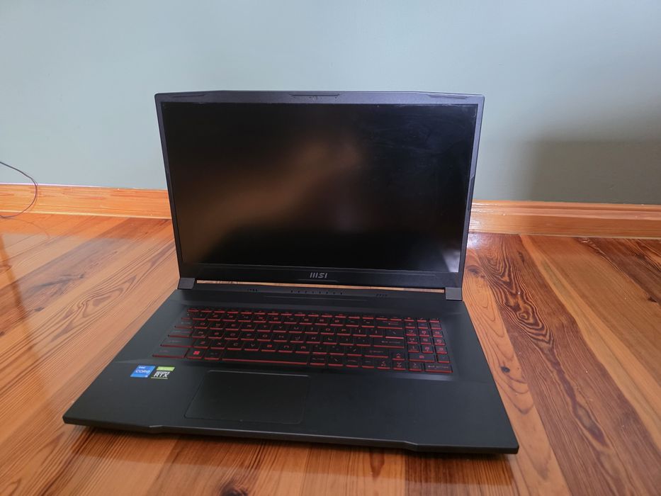 MSI GF76 (17,3″ FHD, RTX 3050 Ti, i5-11400H, 16 GB RAM, 500 GB SSD)