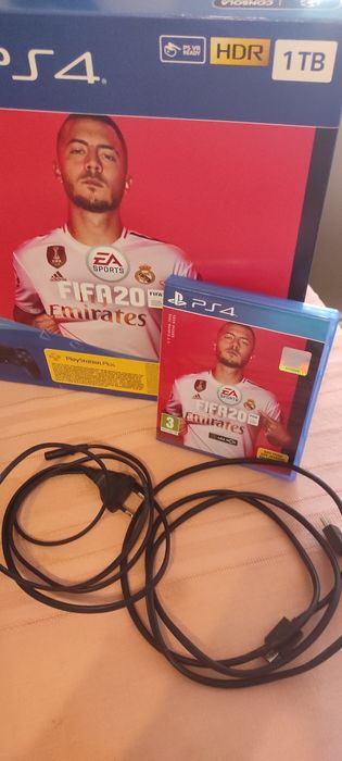 PlayStation 4 Slim 1TB + FIFA 20 (Com a Caixa)