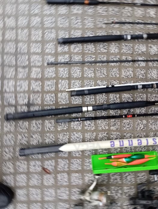 Material de pesca canas e carretes