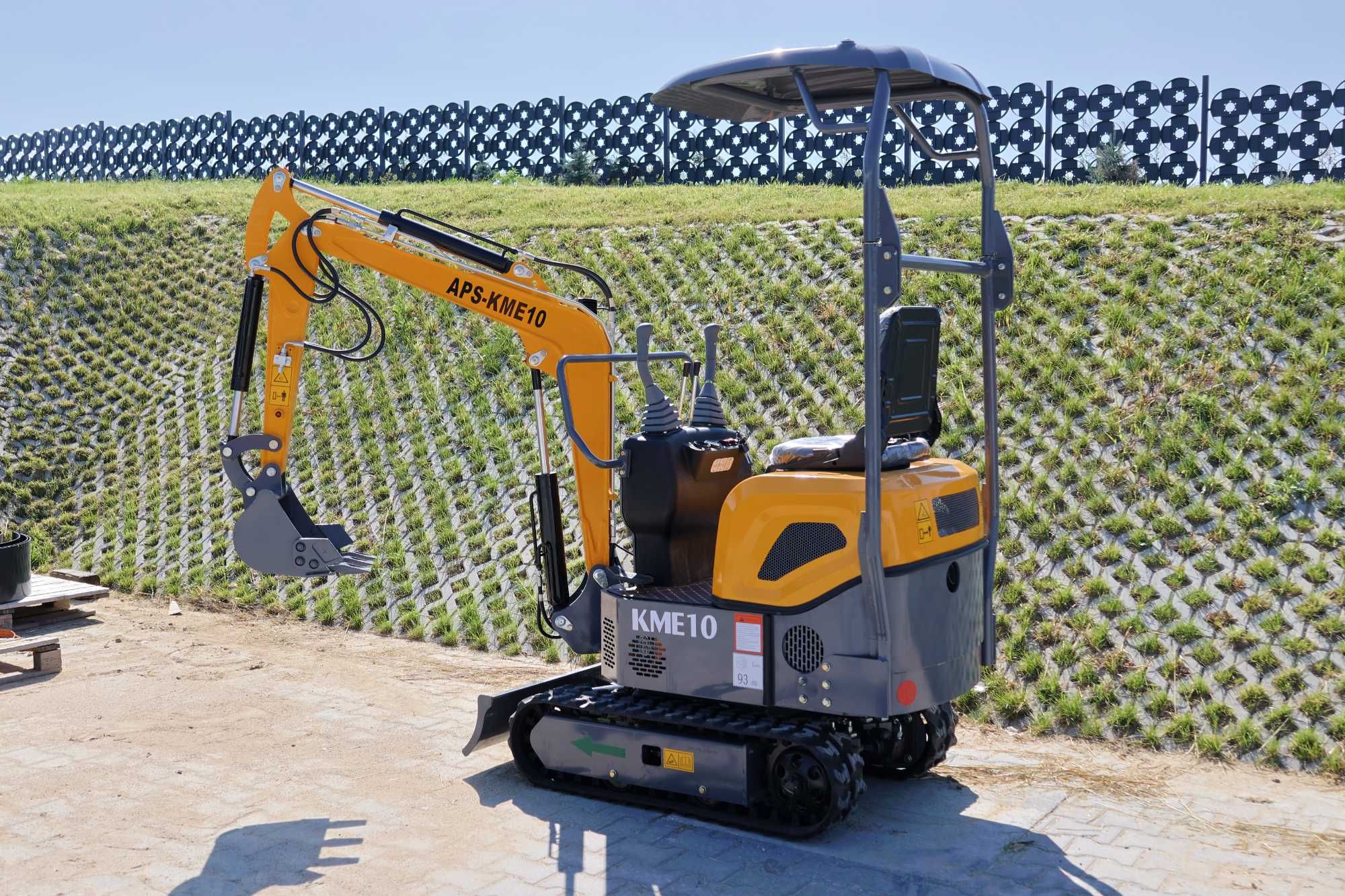 Minikoparka APS KME10 NOWA minikoparka 1T 3 łyżki 2025