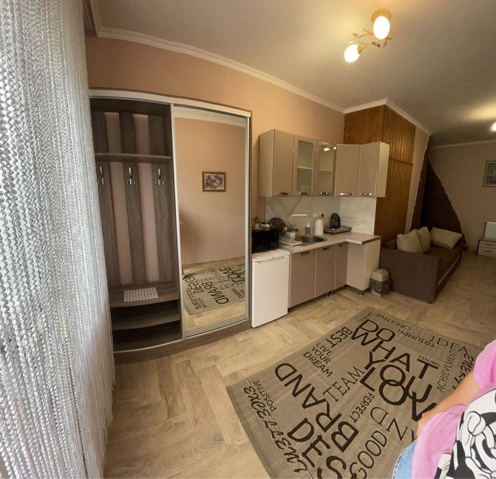 кімнати подобово  будинок