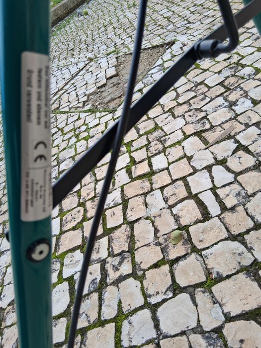 Cadeira de rodas para pessoas com deficiência