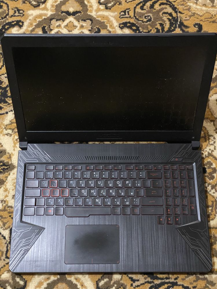 Laptopy / Asus / Acer / Mak