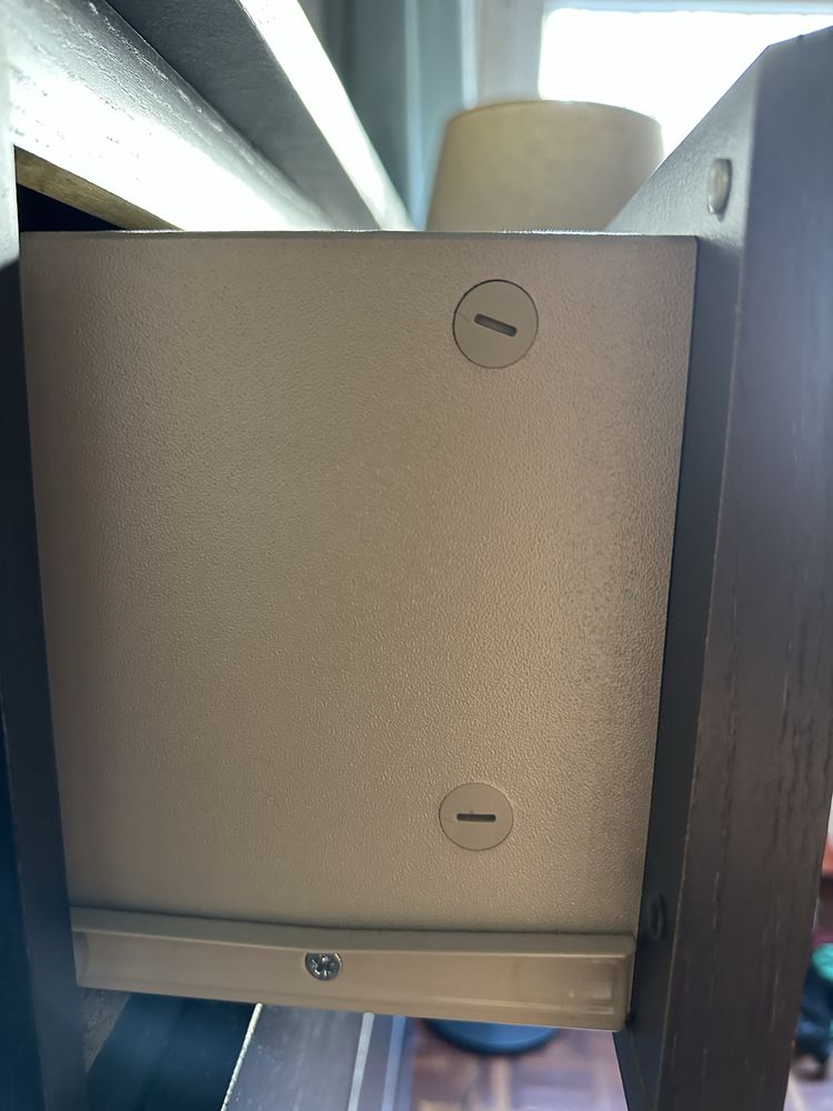 Cómoda MALM IKEA 4 gavetas preto/castanho