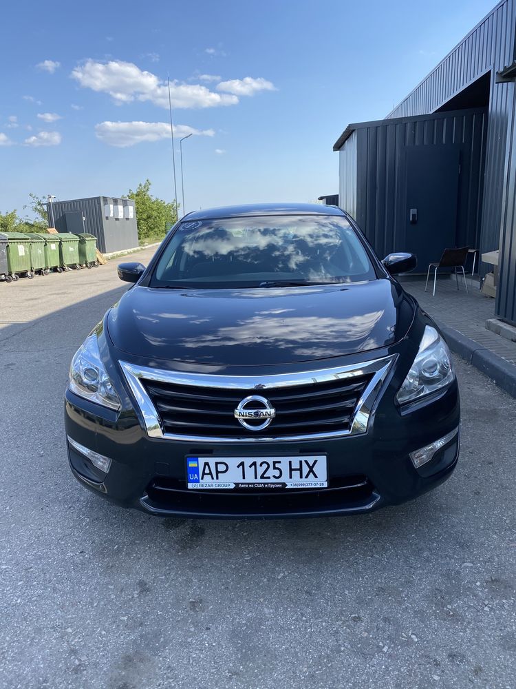 Авто Nissan Altima 2014 відмінний стан