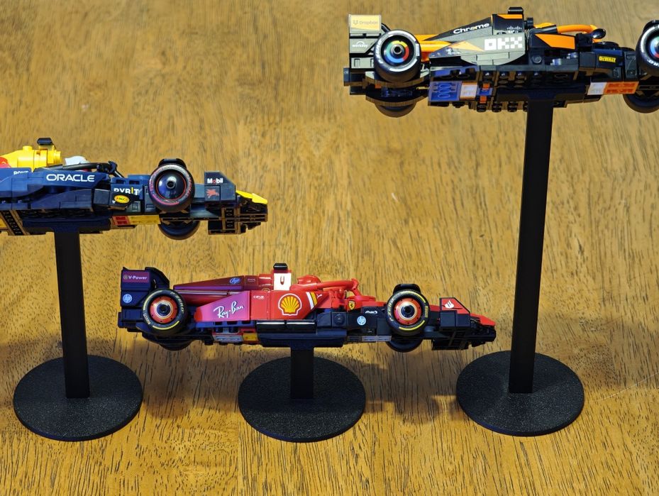 Zestaw trzech Stojaków na LEGO Speed Champions Bolidy F1