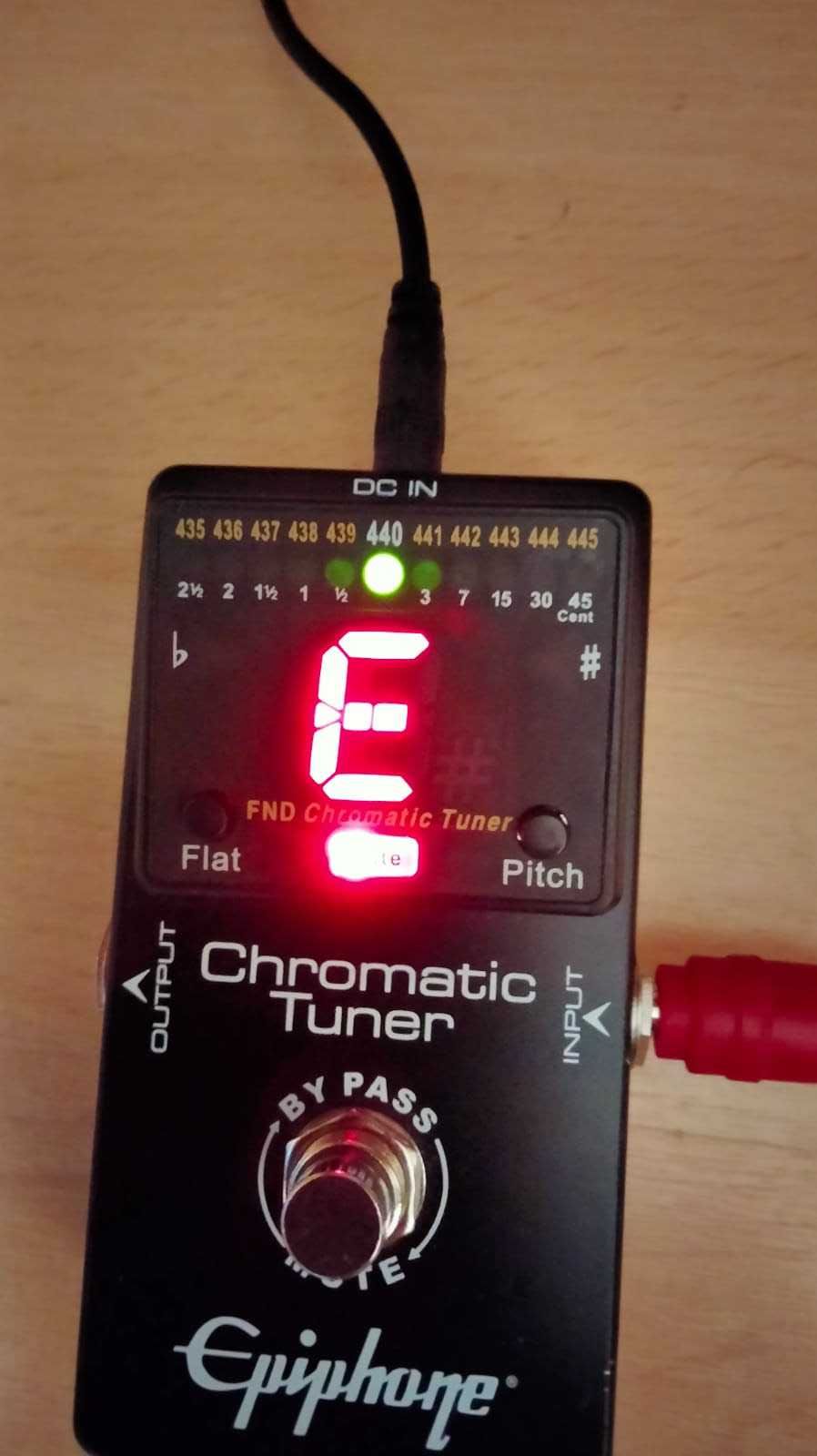 Gitarowy tuner podłogowy (chromatyczny) Epiphone