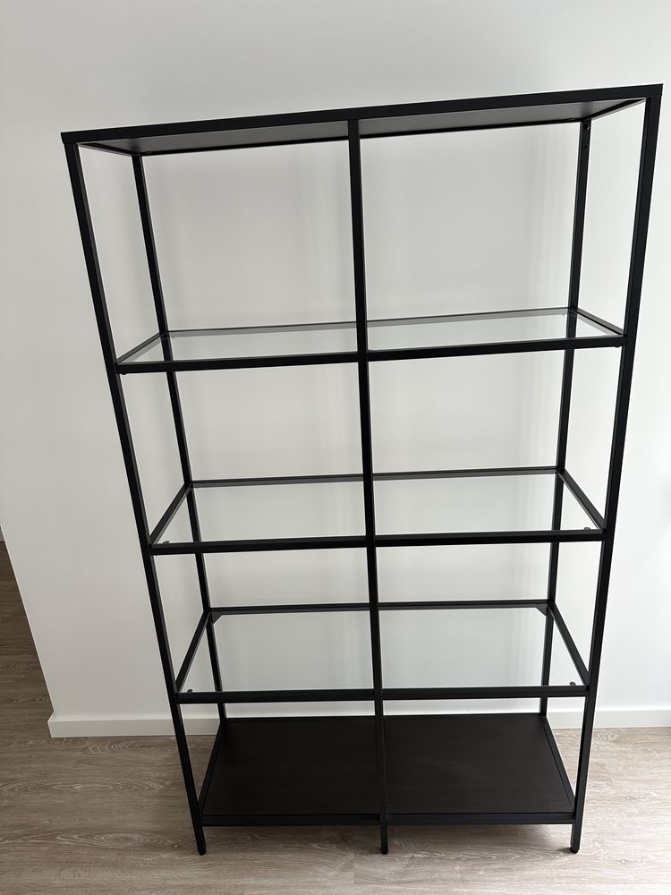 Estante metal e vidro
