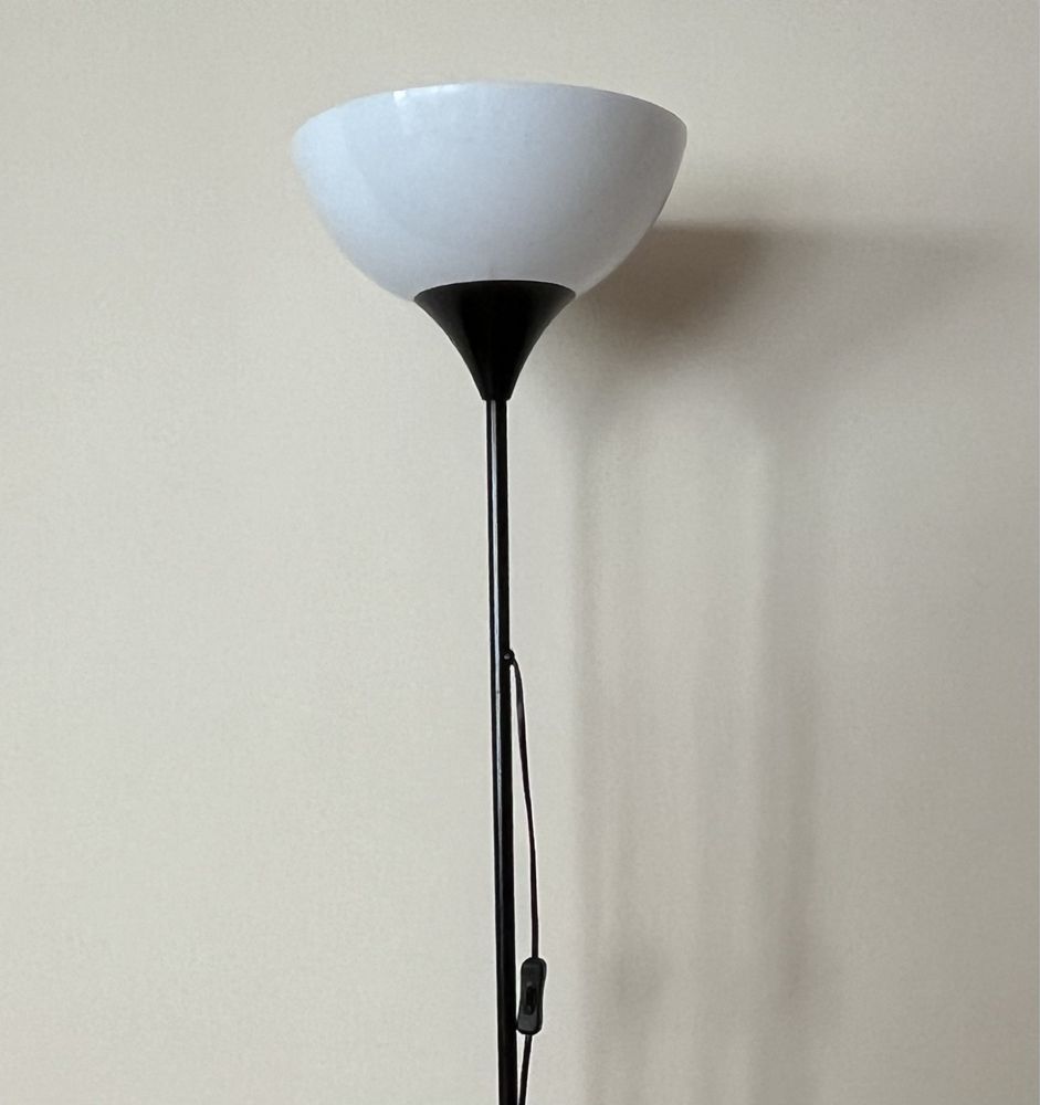 Ikea Lampa + żarówka / podłogowa / stojąca czarna Tagarp