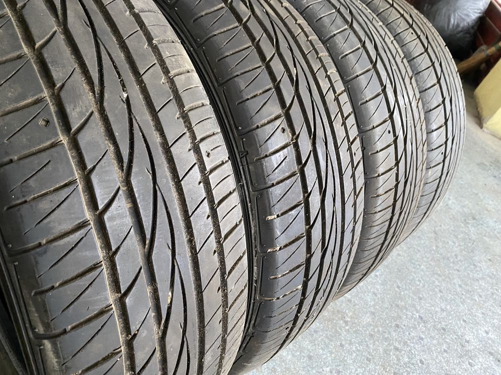 Falken Ziex 215/60r17 майже нова