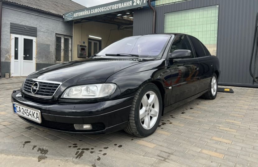 Опель Омега Б 2002 рік