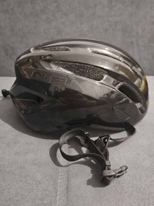 Шолом для велосипеда MET MILES (MIPS) Black | Glossy