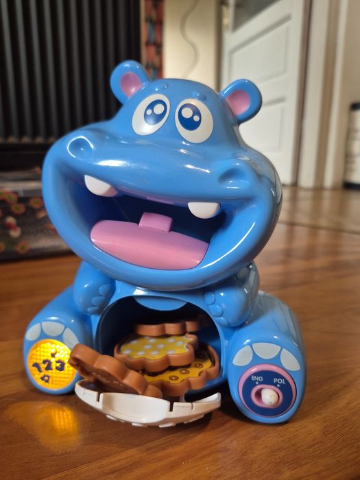 Zabawka interaktywna Dumel Ciasteczkowy Hipcio do nauki liczenia 12m+