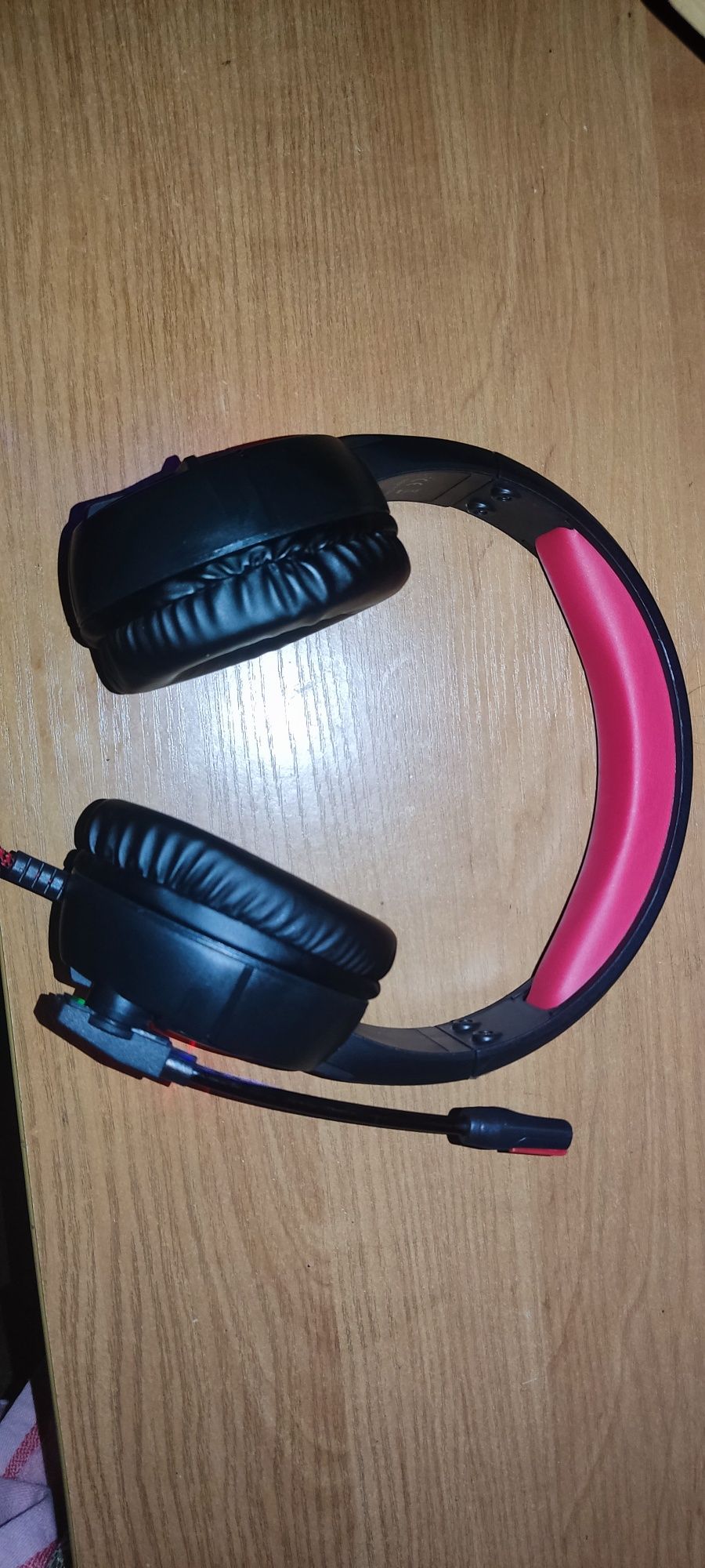 Продаю Наушники GamePro HS382