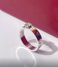 Золотое кольцо Картье Love с натуральным бриллиантом 0.38 карат. 1800$