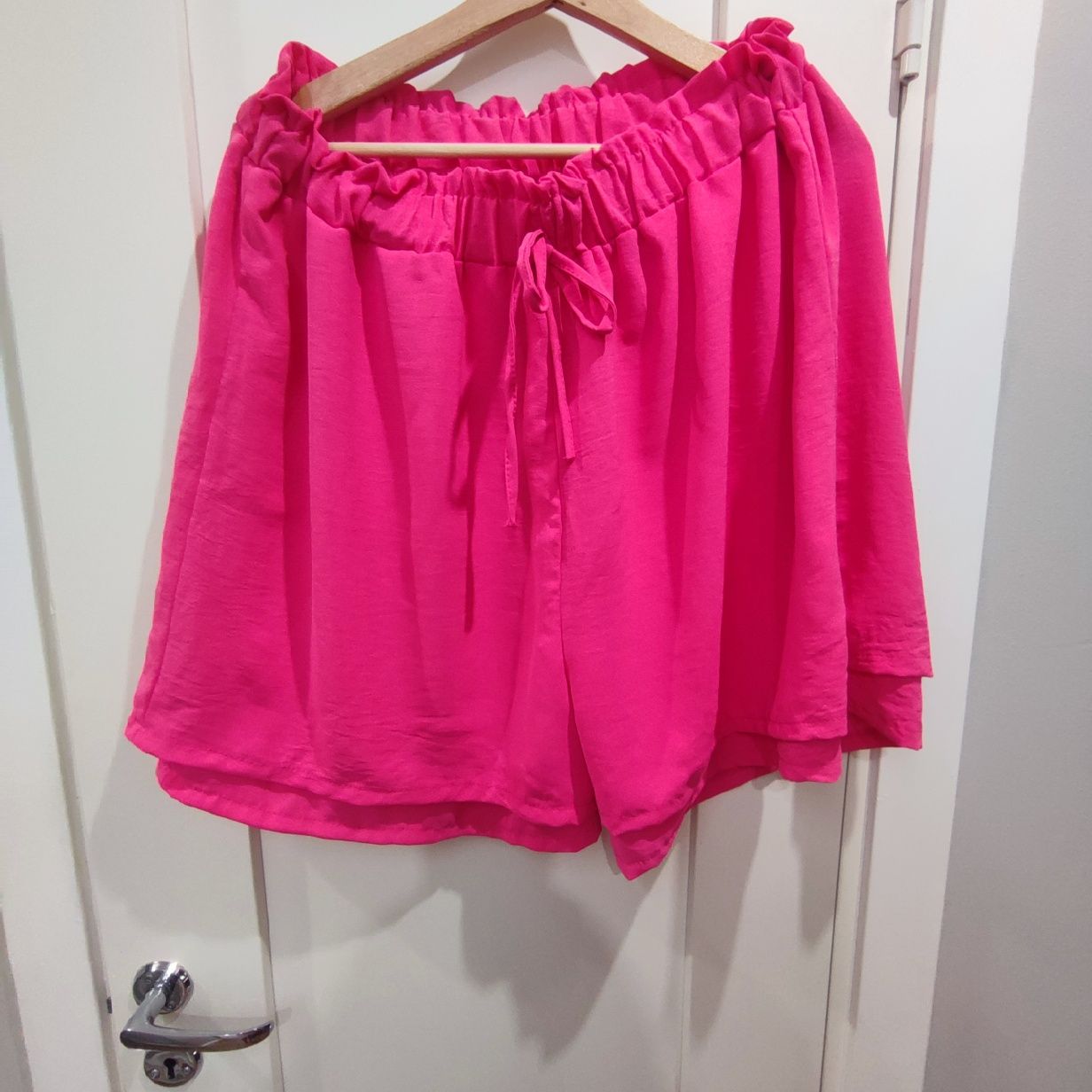 Spodenki szorty neon róż plus size