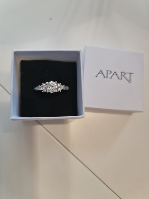 Pierścionek apart piękny
