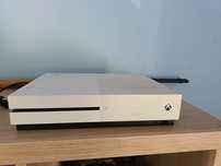 Sprzedam konsole x-box one s