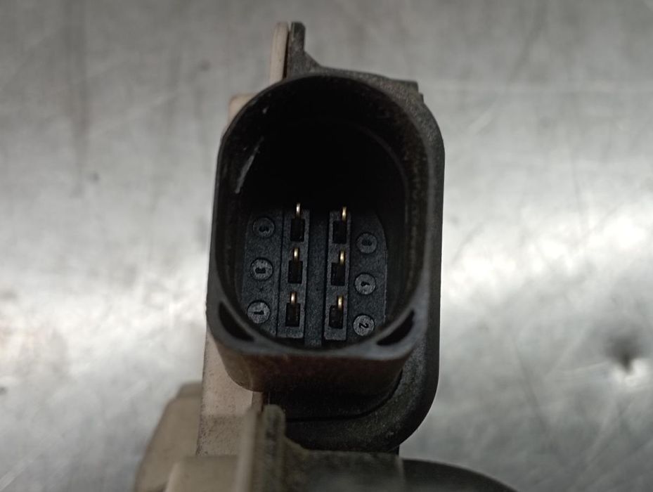 Fechadura / fecho porta trás direito SEAT Ibiza IV (6J5, 6P1)