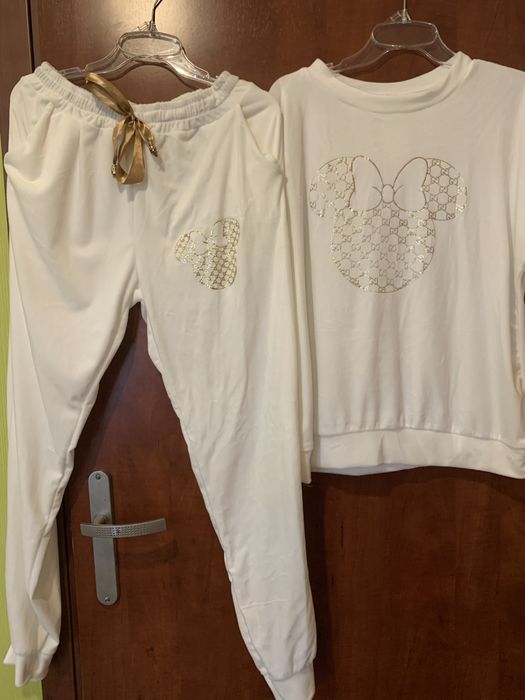 Dres welurowy  mysxka Minnie