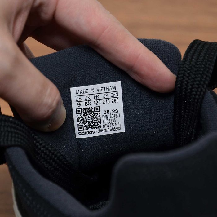 Adidas Originals Adimatic Black кроссовки оригинал 42.5 / 27см ID8265