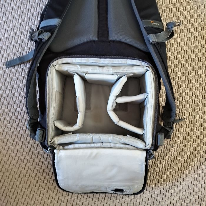 Mochila Lowepro Photo Hatchback BP 250 AW II