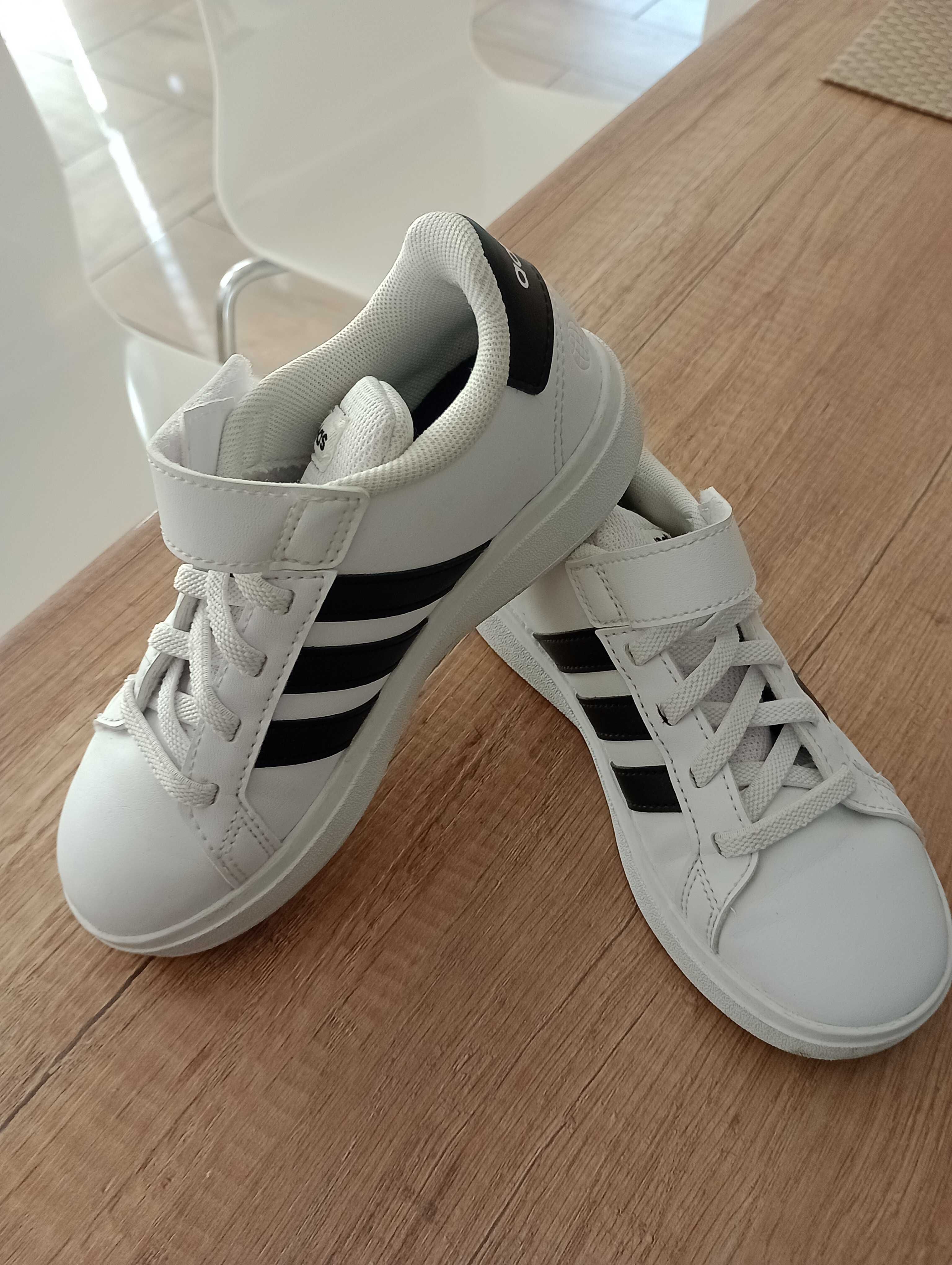 Adidas sneakersy dziecięce roz 29