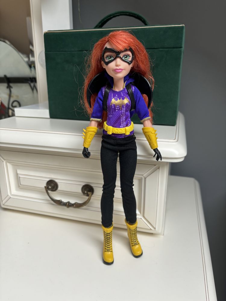 Lalka Batgirl DC Super Hero Girls Mattel jak Barbie