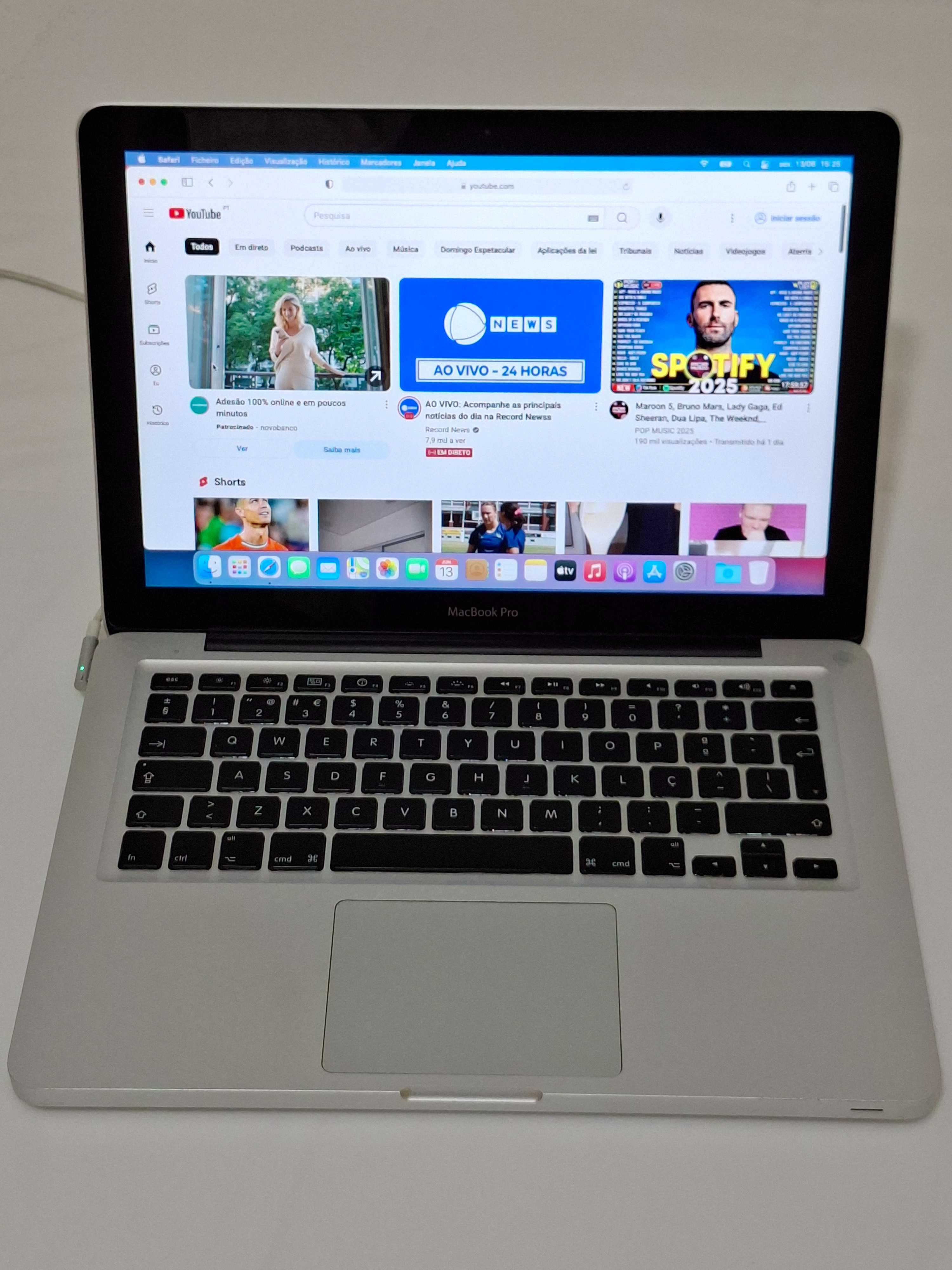 MacBook Pro Ecrã de 13'' | Core i5 | 2,5 Ghz | 6 GB RAM | 500 GB HD