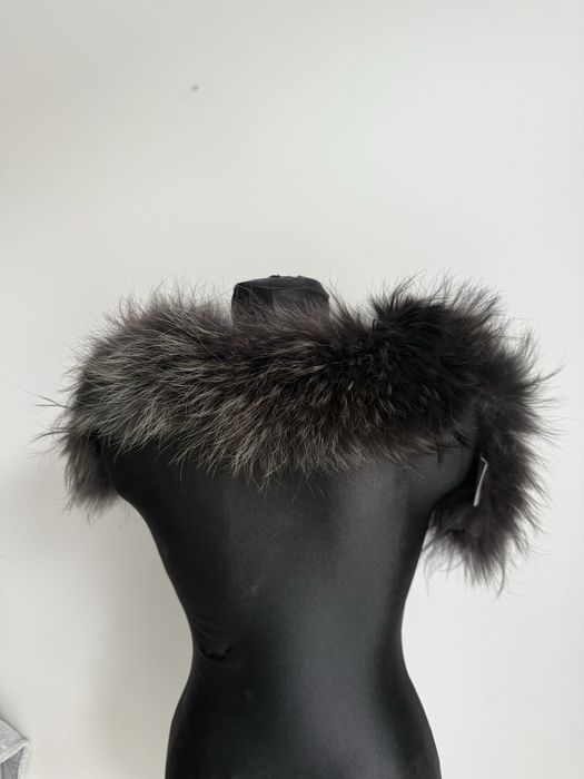 Duvetica piękne grube futerko z jenota naturalnego kołnierz do kaptura