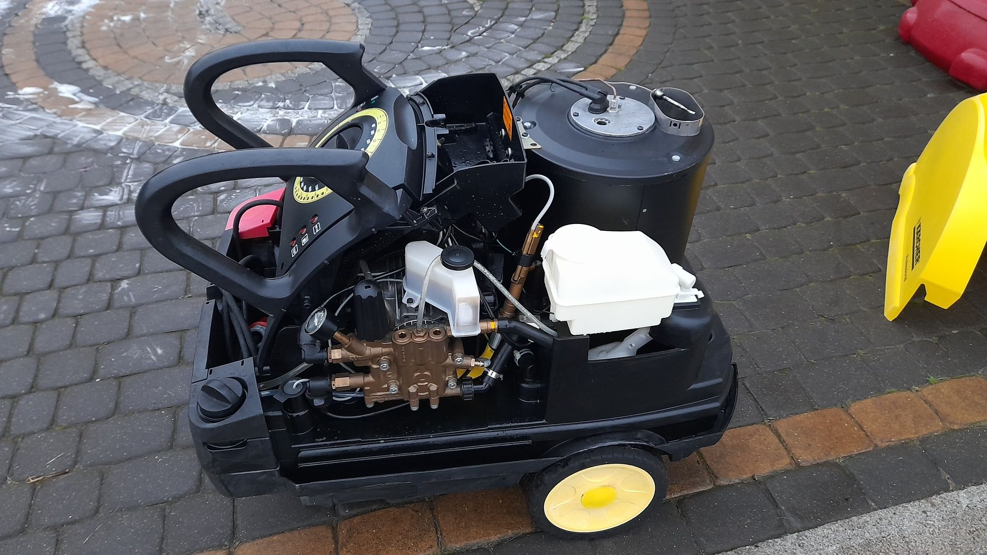 Myjka Karcher HDS 698 C Eco  rok 2011