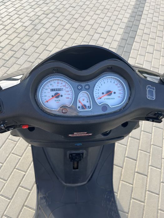 Скутер Fada YB150T-15D