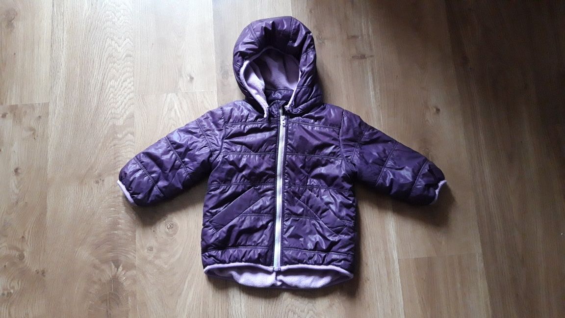 Fioletowa kurteczka dziewczęca H&M na wiosnę r. 86 cm