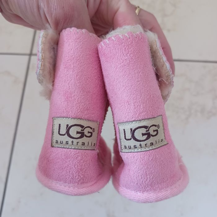 Buciki niechodki UGG AUSTRALIA nowe różowe