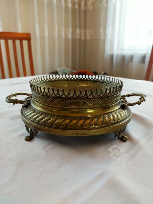 Antyczna misa, patera sygnowana