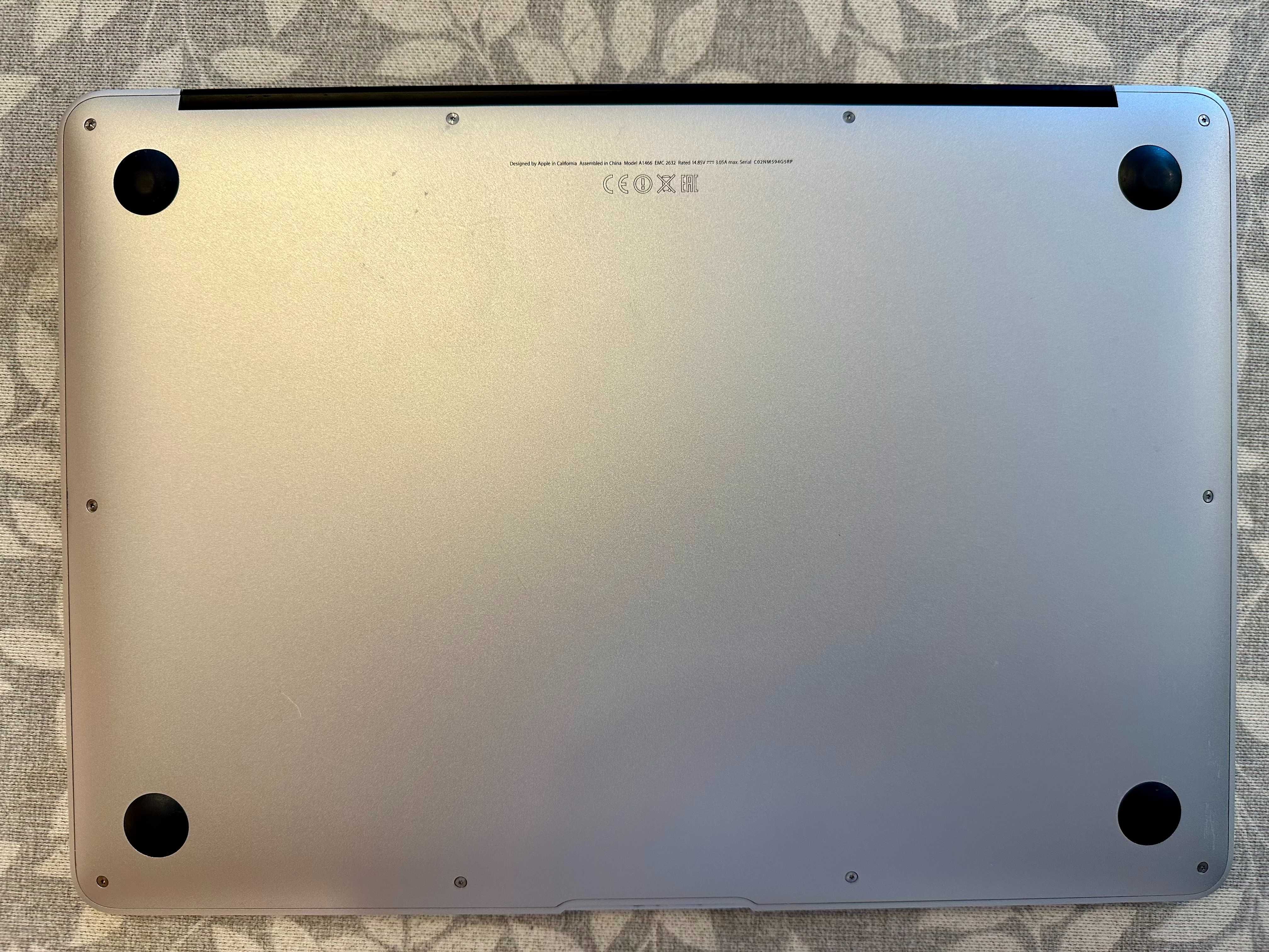 MacBook Air 13″ (Early 2014) – i7 1,7 GHz, 8 GB RAM, ótimo estado