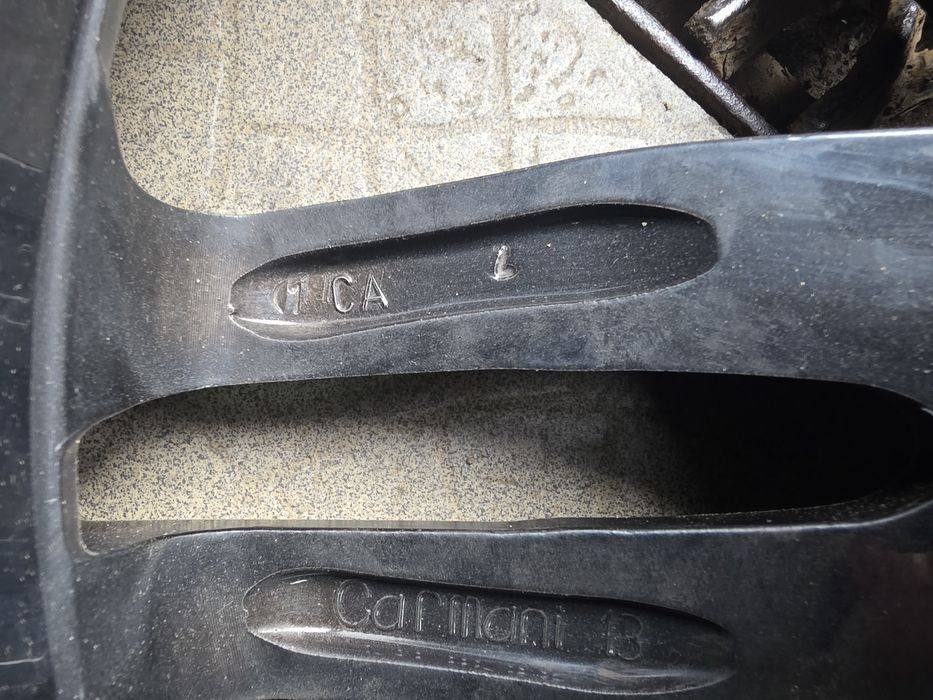 Комплект дисків для Audi R19
Ет25
8J