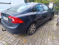 Volvo s60 1.6 150km benzyna - uszkodzone elemwnty blacharskie