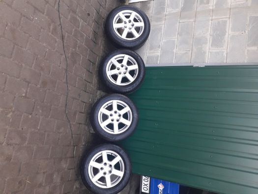 Продам диски з резиною літо. 185/65R15