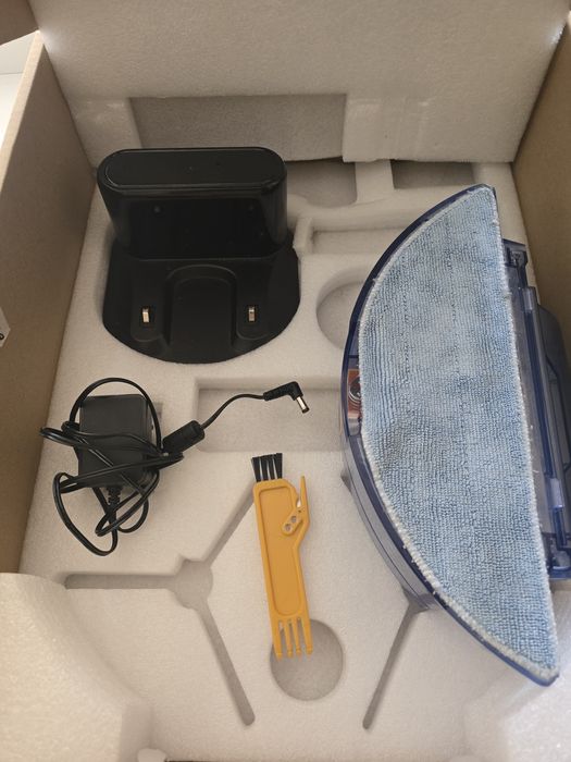 Продам миючий робот-пилосос ABIR x8