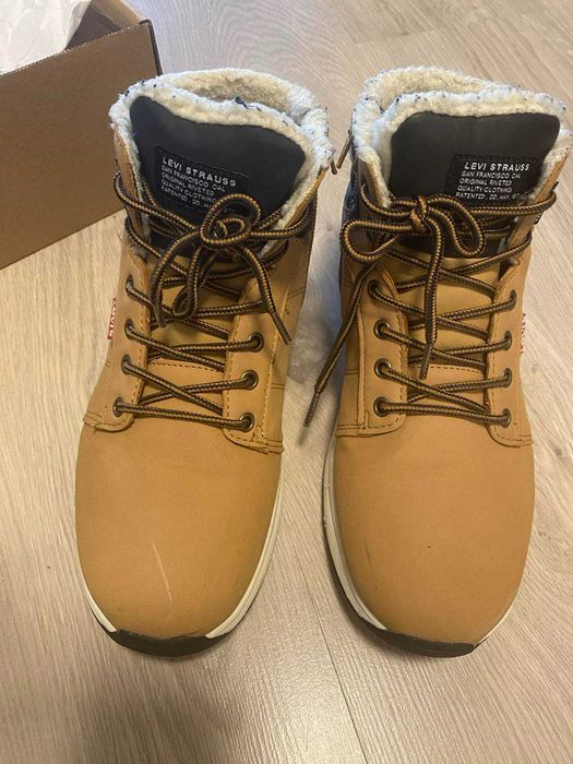 Levi's взуття зимове