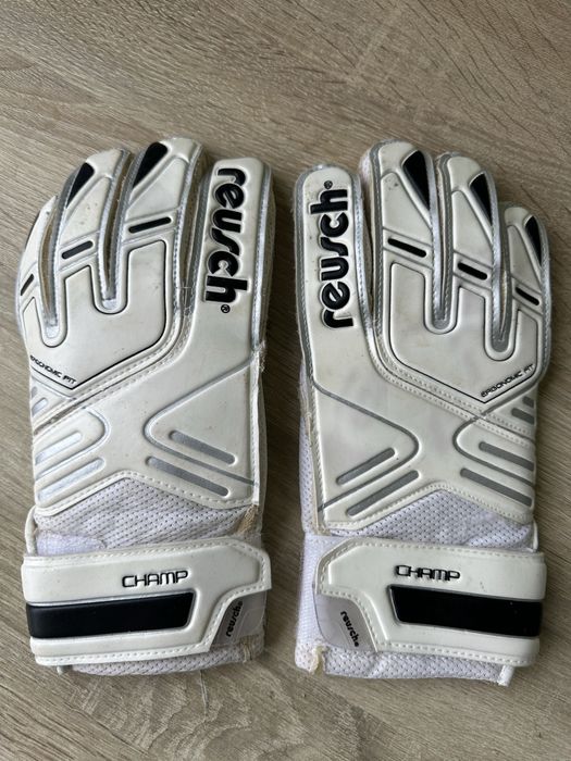 Воротарські рукавиці Reusch p. 7,5