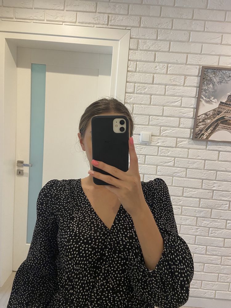 Wzorzysta sukienka Reserved