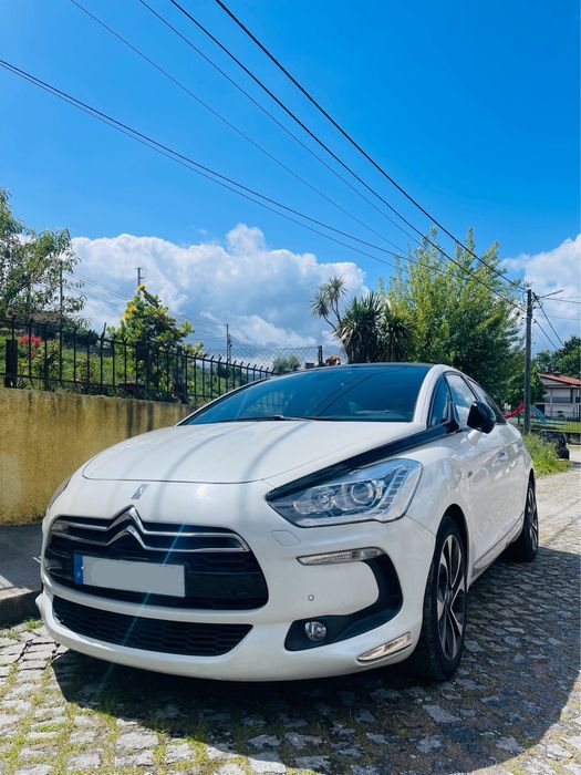 Citroen DS5 2.0 HDI SPORT CHIC 107.000km