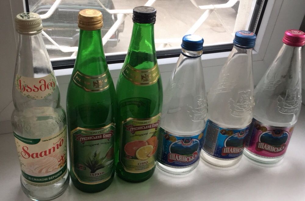 Бутылки с крышками минералка минералвода Боржоми Шиянська Evian Donat