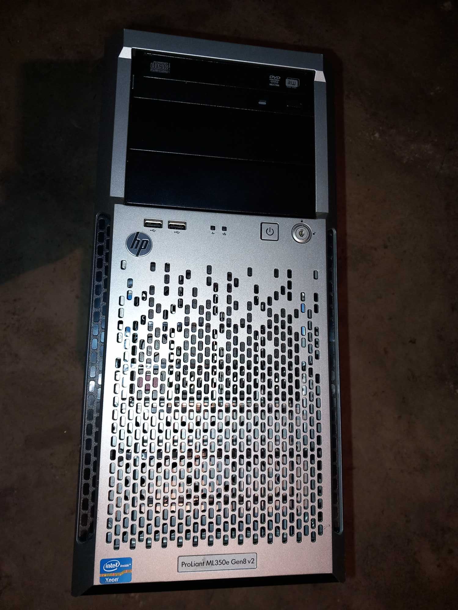 Servidor HP Proliant ML350e Gen8v2