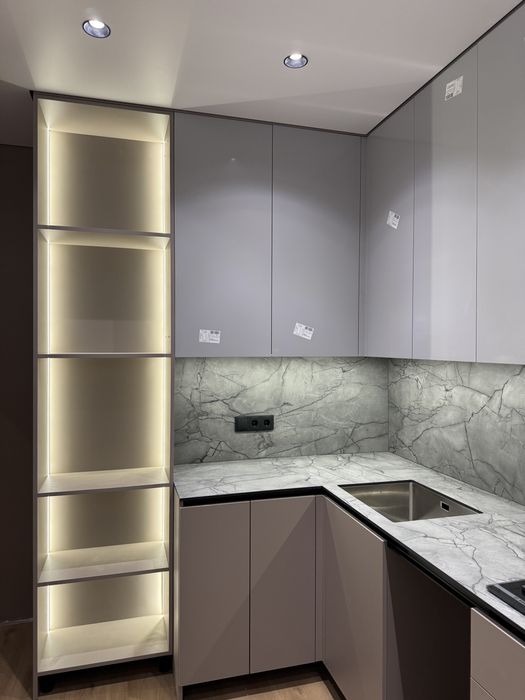 Пенал з підсвіткою.