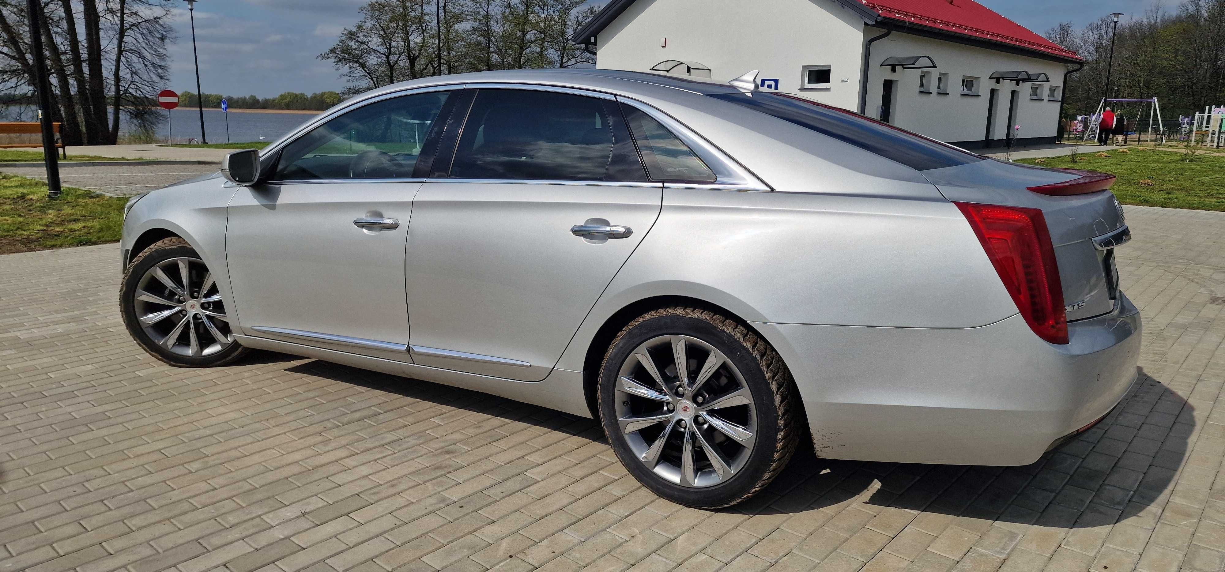 Cadillac XTS 2014 – 3.6 V6 306KM Automat 164 tys.