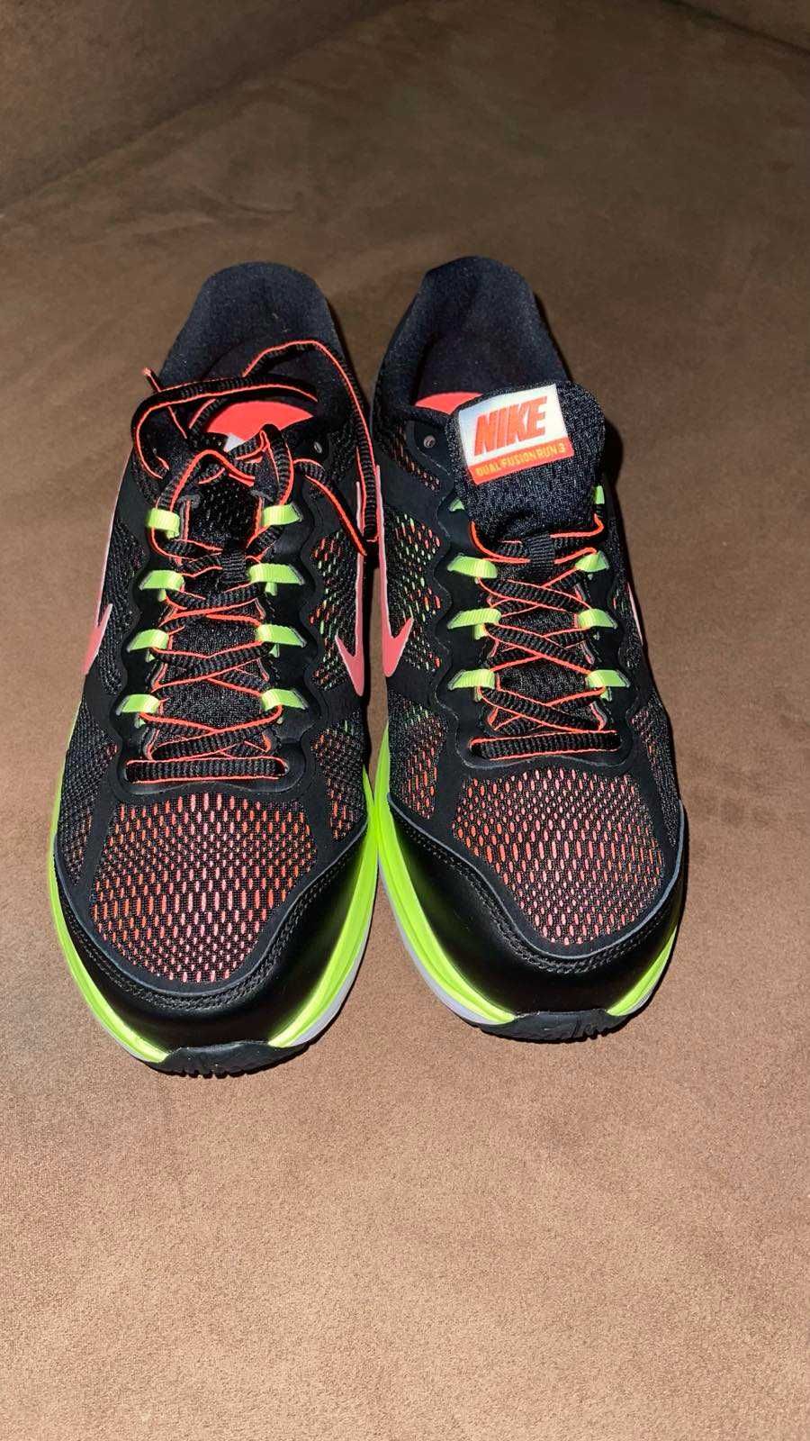 Nike Dual Fusion Run 3 654150-009