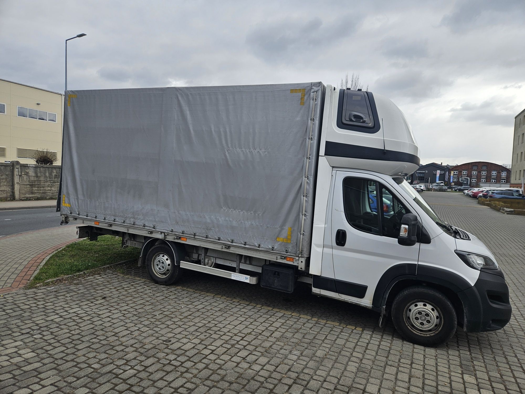 Peugeot Boxer Plandeka 2021 rok FV 23 % 2.2d 165 km cena brutto